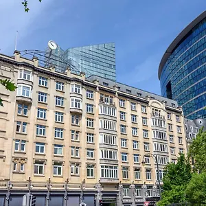 Отель Doubletree By Hilton Brussels