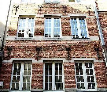 Rentbynight Aparthotel Brussels 3*,